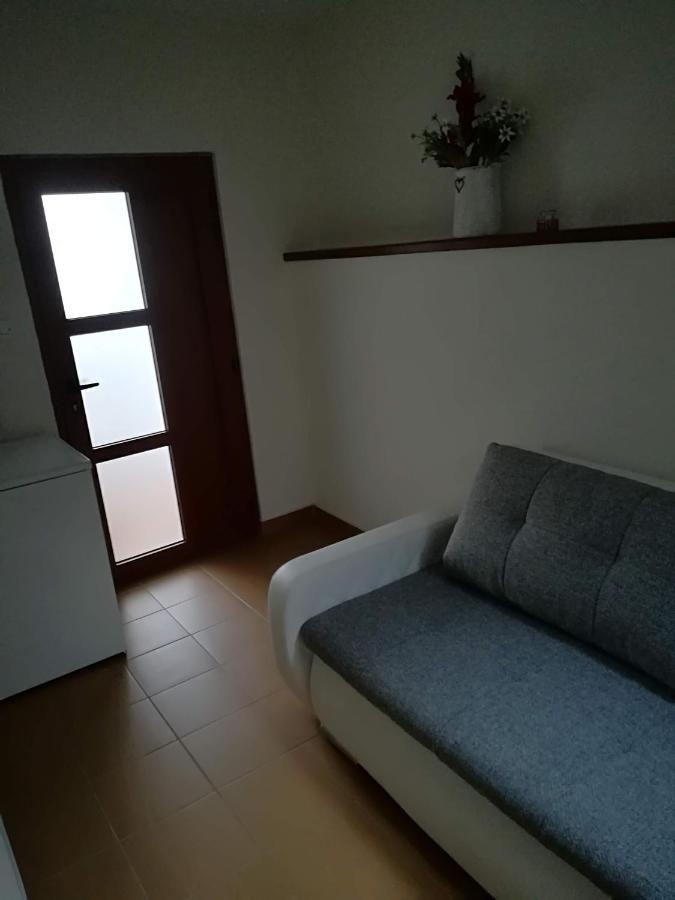 Apartmani Am クルク エクステリア 写真