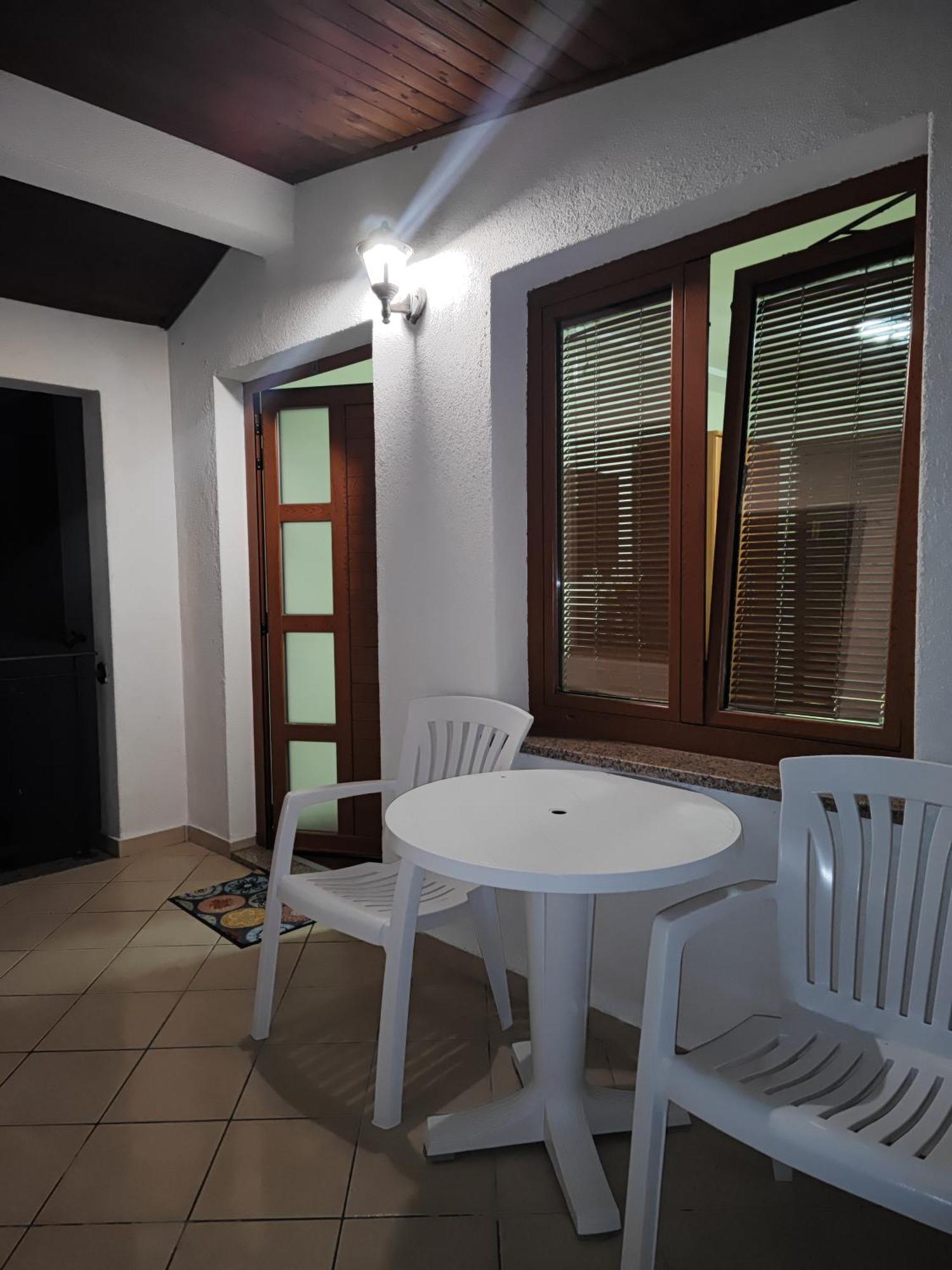 Apartmani Am クルク エクステリア 写真